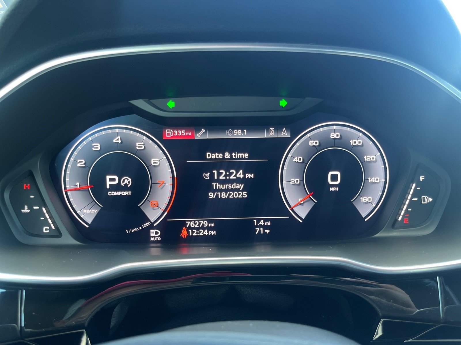 2020 Audi Q3 S line Premium Plus photo 24