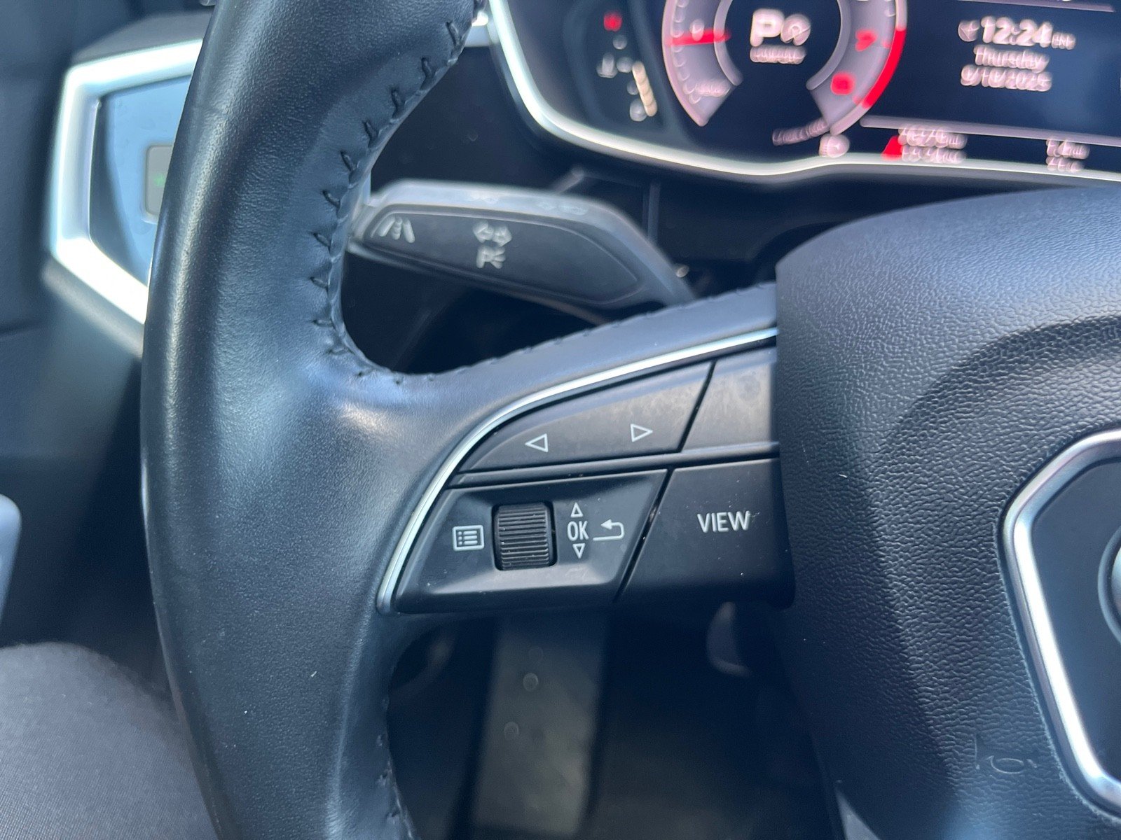 2020 Audi Q3 S line Premium Plus photo 23
