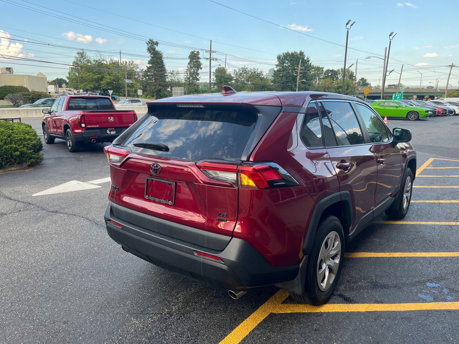 2023 Toyota RAV4 LE photo 6