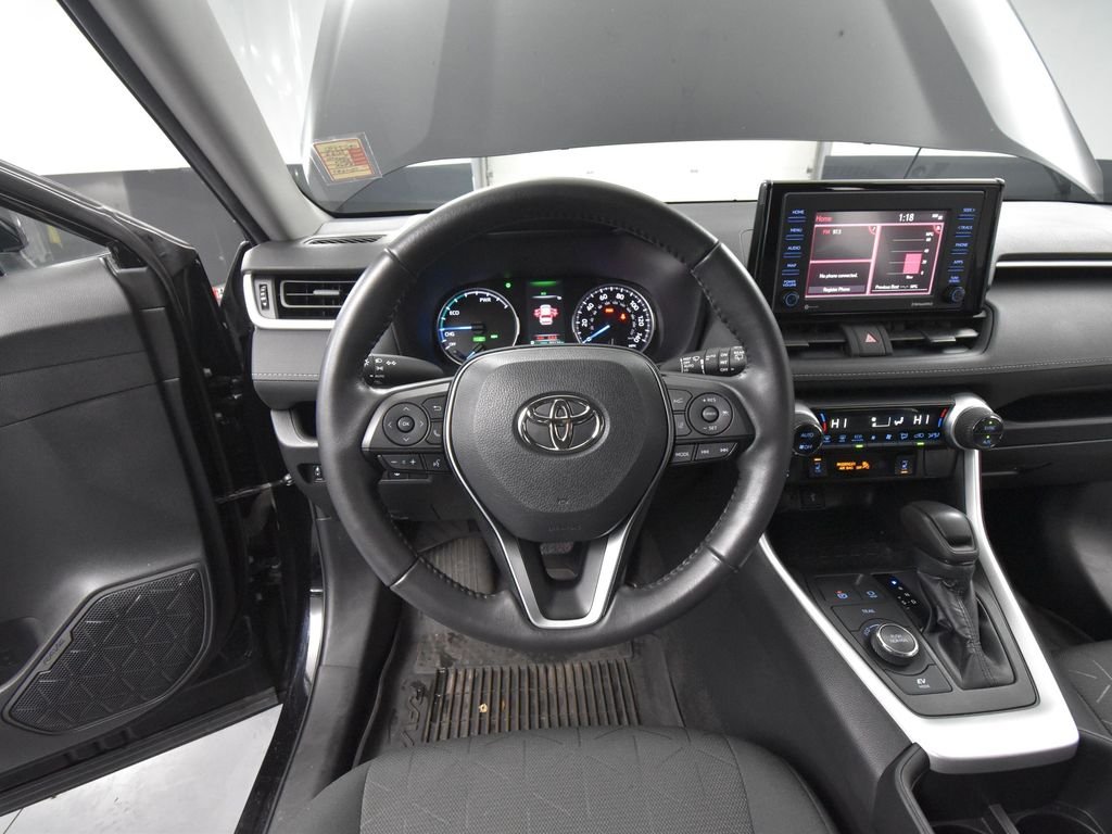 2022 Toyota RAV4 Hybrid XLE photo 20