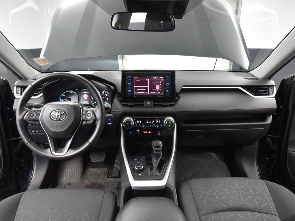 2022 Toyota RAV4 Hybrid XLE photo 19