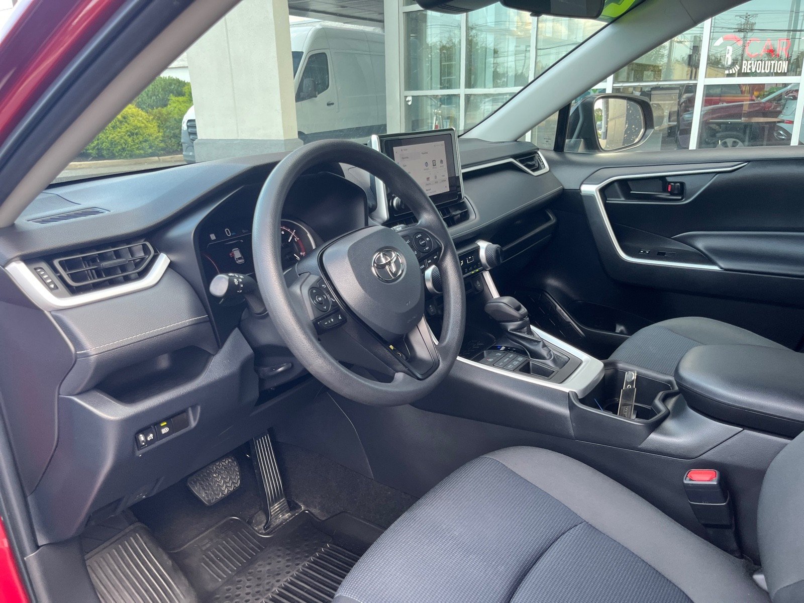 2023 Toyota RAV4 LE photo 10