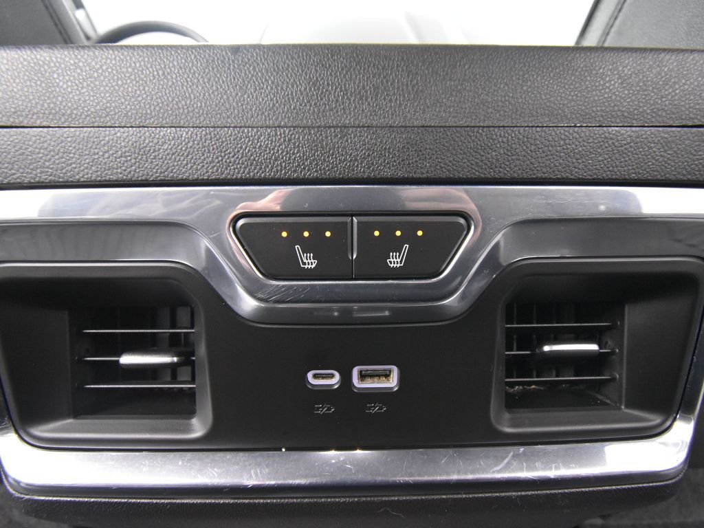 2024 Chevrolet Silverado 3500HD High Country photo 34