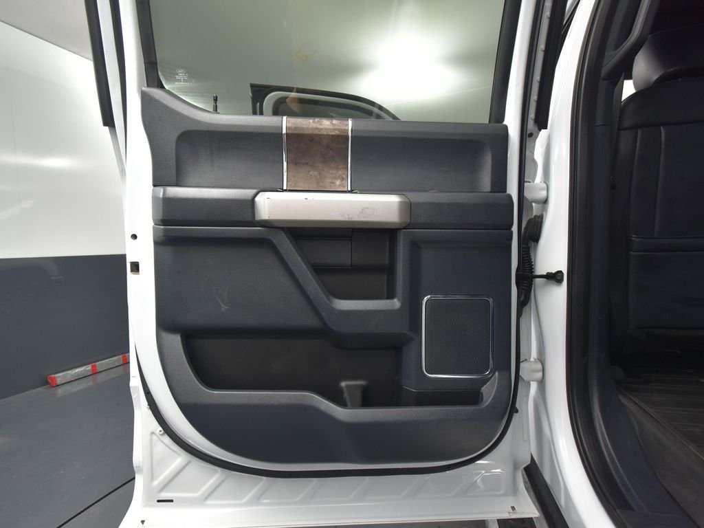 2022 Ford F-250 photo 25