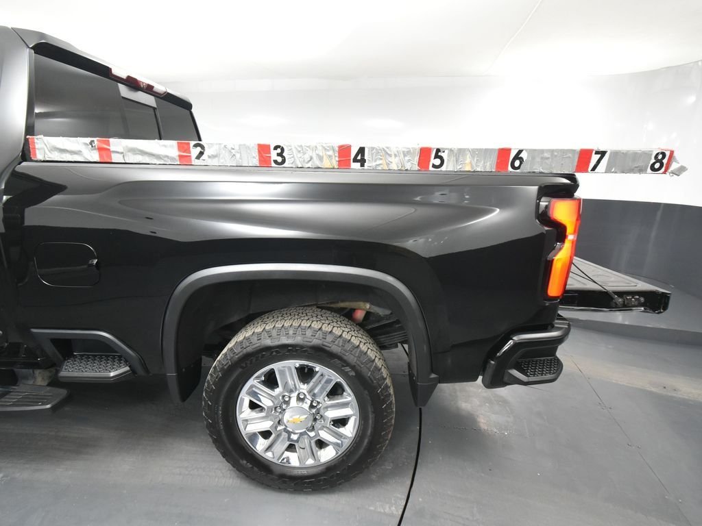 2024 Chevrolet Silverado 3500HD High Country photo 35