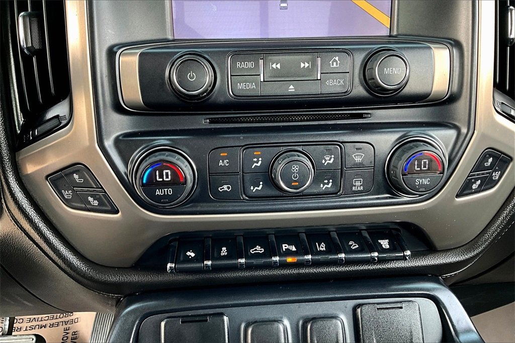 2015 Gmc Sierra Denali photo 30