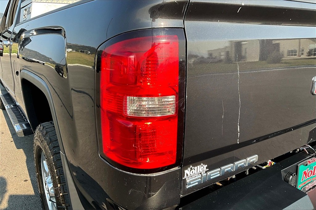 2015 Gmc Sierra Denali photo 29