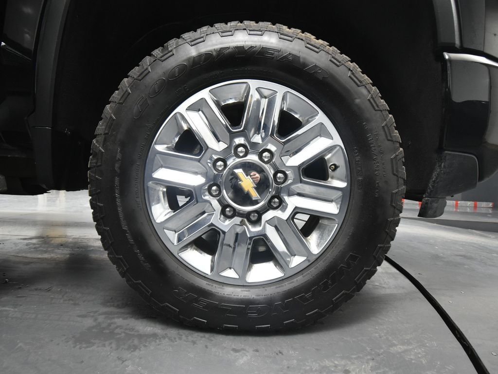 2024 Chevrolet Silverado 3500HD High Country photo 12