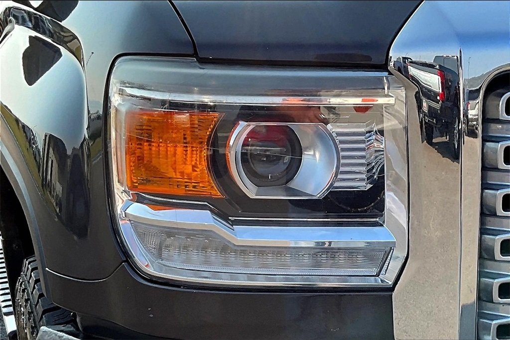 2015 Gmc Sierra Denali photo 28