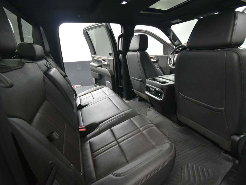 2024 Chevrolet Silverado 3500HD High Country photo 38